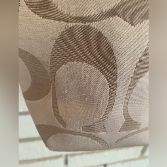 Coach Authentic Vintage Julia Op  Art Tan and Gold Tote - Picture 7 of 8